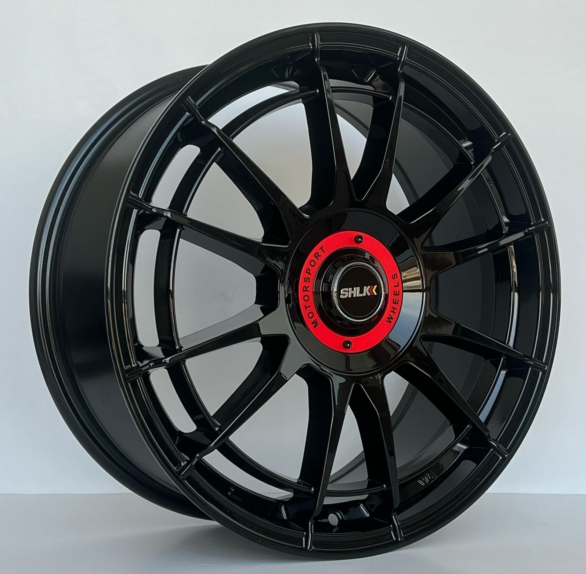 SLK 1935 7.5X18İNÇ 5X112 ET40 73.1 BLACK ÇELİK JANT
