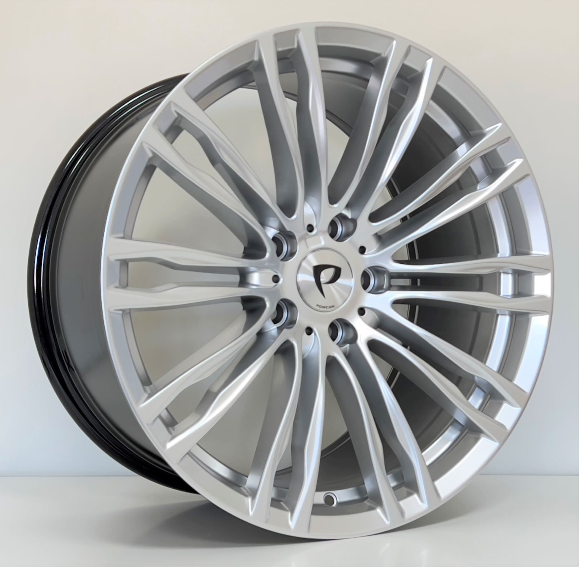BKY 1146 9X19İNÇ 5X120 ET32 72.56 HYPER SILVER XL ÇELİK JANT