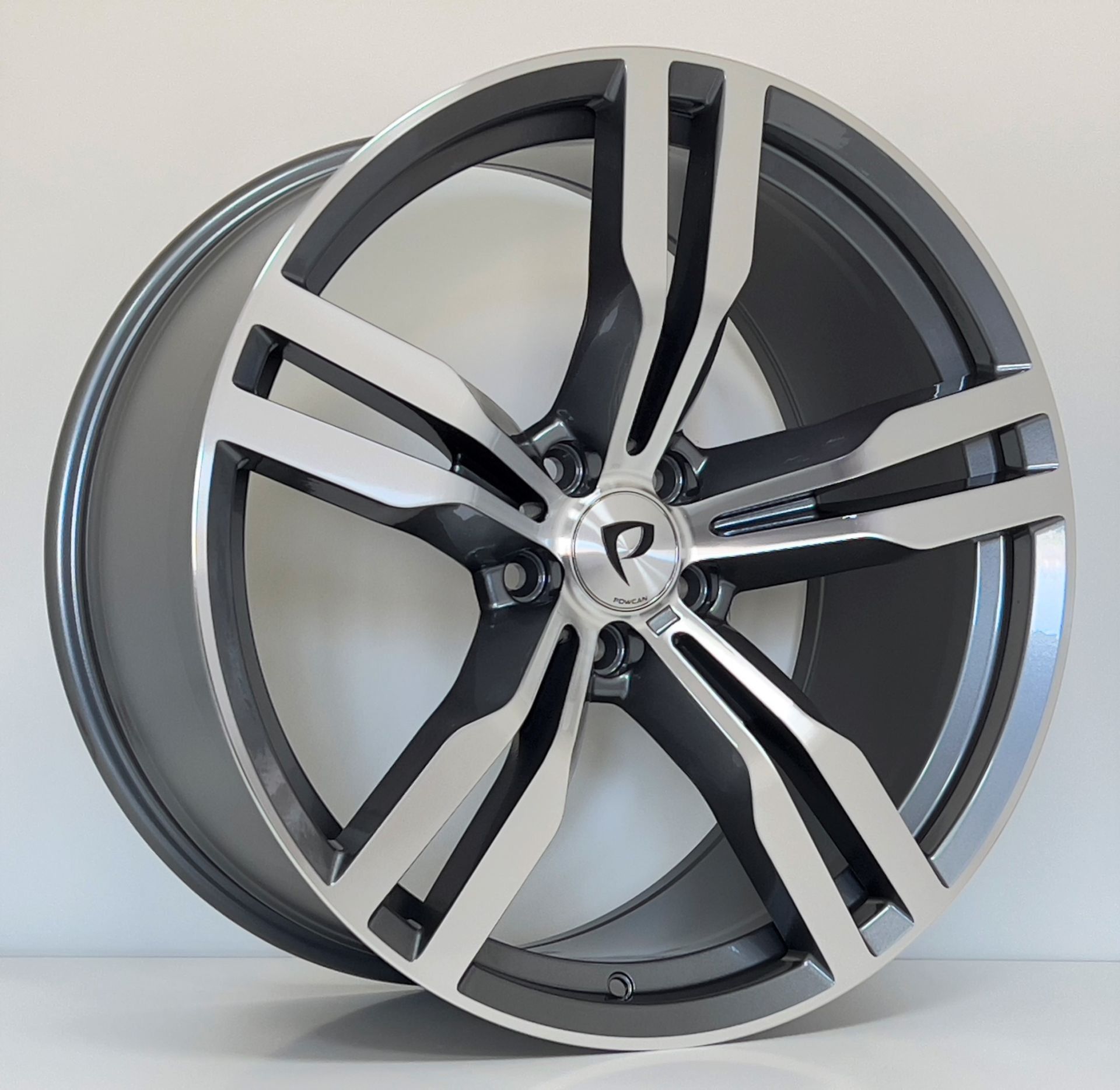 BK 5327 9.5X19İNÇ 5X120 ET37 72.56 GUN MACHINED XL ÇELİK JANT
