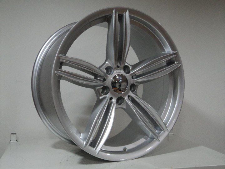BK 756 8x18inç 5x120 ET37 72.56 Hyper Sılver Machıned Replika Çelik Jant