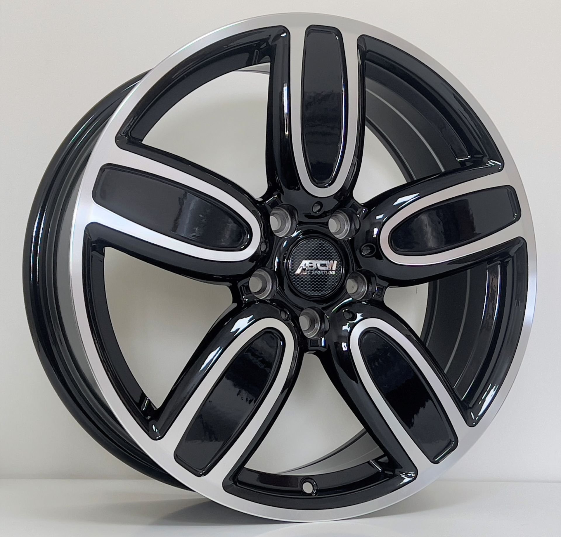 BCH F722 7.5X18İNÇ 5X112 ET45 66.5 BLACK MACHINED XL ÇELİK JANT