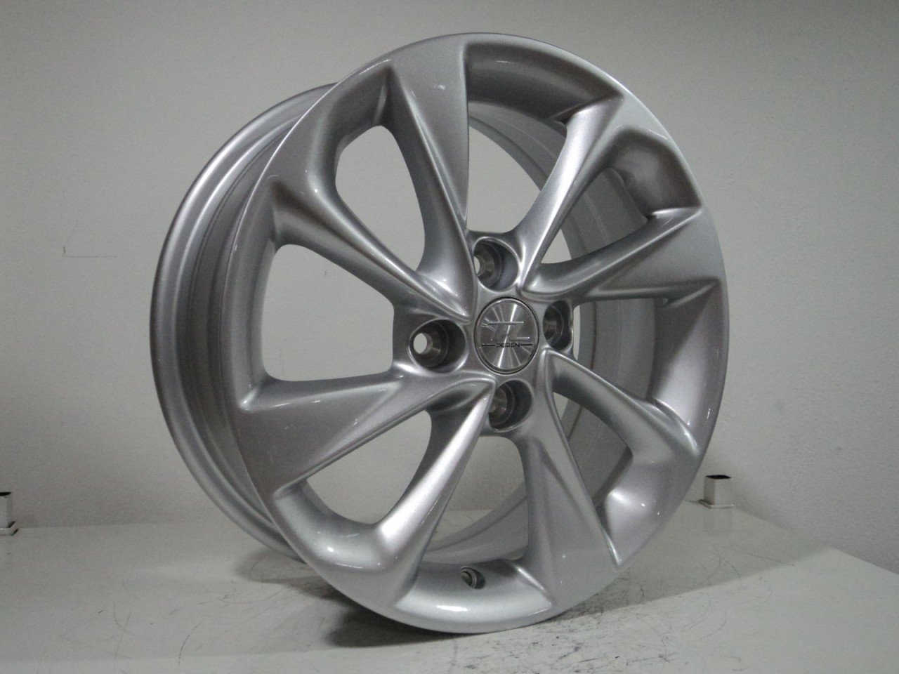 TL 4017 6x15inç 4x100 Silver XL Replika Çelik Jant 1 TAKIM (4 adet) JANT SİPARİŞİ