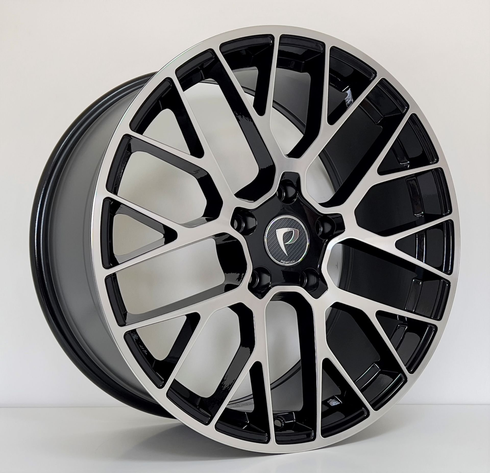BK 998 10X20İNÇ  5X130 ET55 71.6 BLACK MACHINED XL ÇELİK JANT