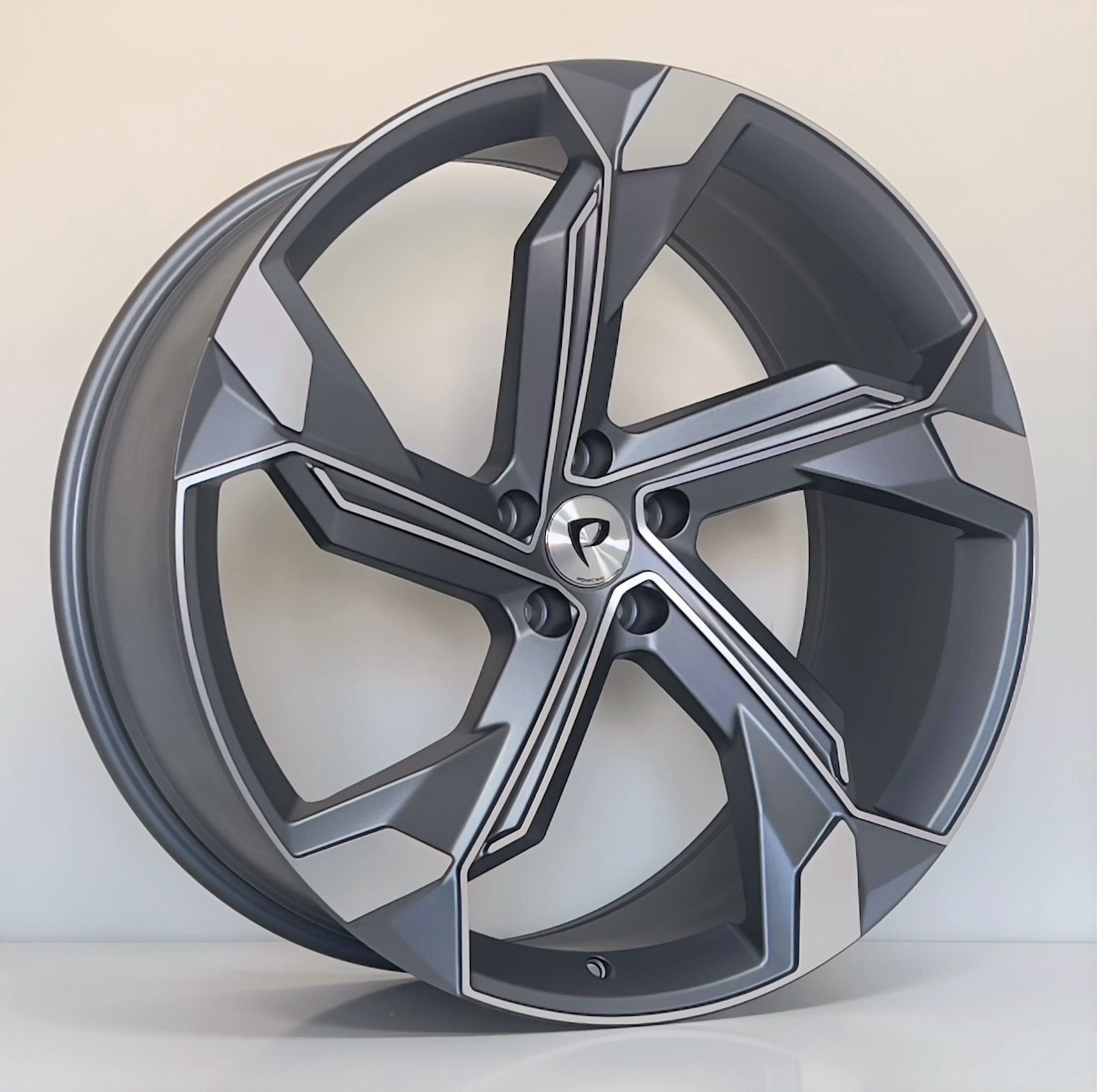 BKY 1201 9.5X21İNÇ  5X112 ET25 66.45 MAT GUN MACHINED XL ÇELİK JANT